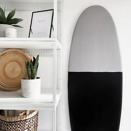 Seaside - Zentrales Design-apartment Mit Balkon & Parkplatz - 2 Minuten Zum * Timmendorfer Strand